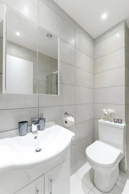Southwark & Bermondsey Nest 3 Apartment London